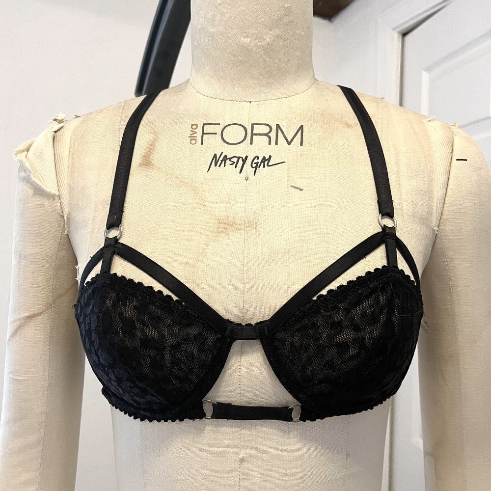 Lonely Convertible Cage Underwire Bra, Black Leopard Lace, US 32B / AUS 10B, XS